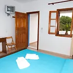 Nicolas 3* Skala
