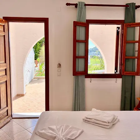 Nicolas Lägenhetshotell 3*