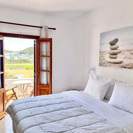 Nicolas Apart Otel 3*