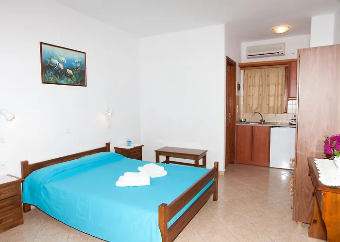 Nicolas Aparthotel Skala