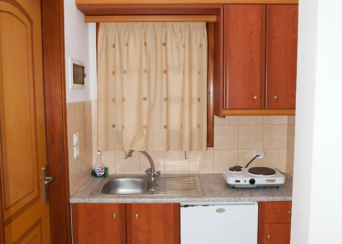 Nicolas Aparthotel Skala