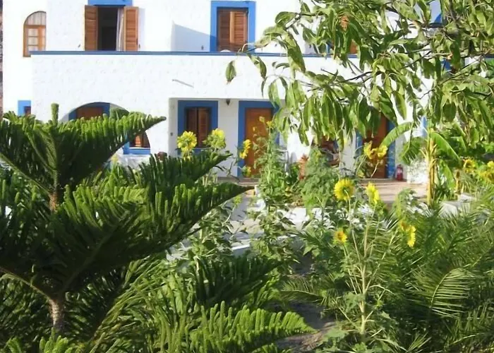 尼古拉斯公寓 3*